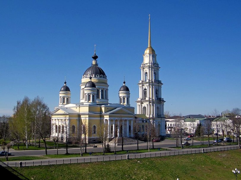 такси Москва-Рыбинск, заказ автобуса до Рыбинска